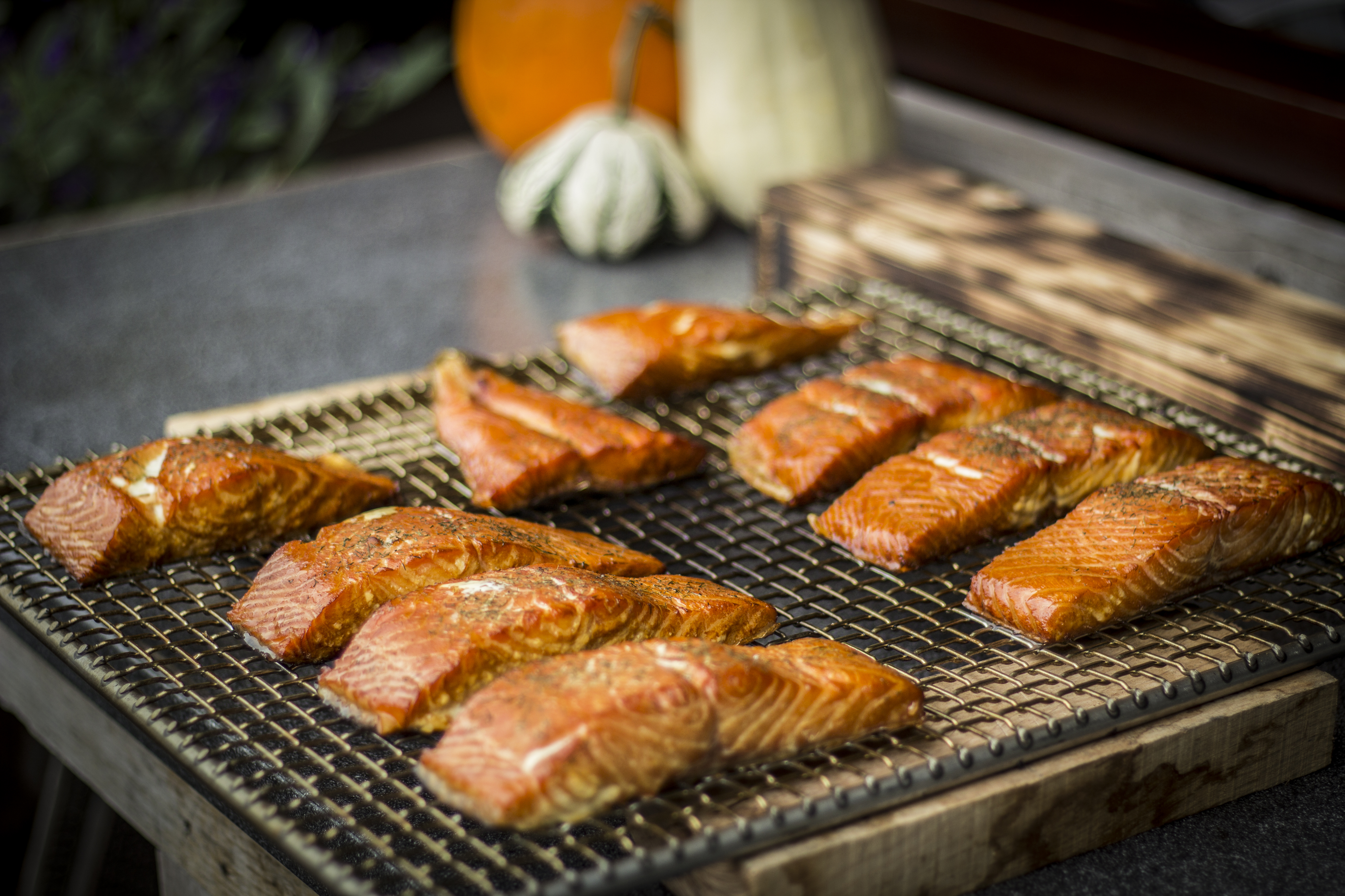 Warm gerookte zalm per moot