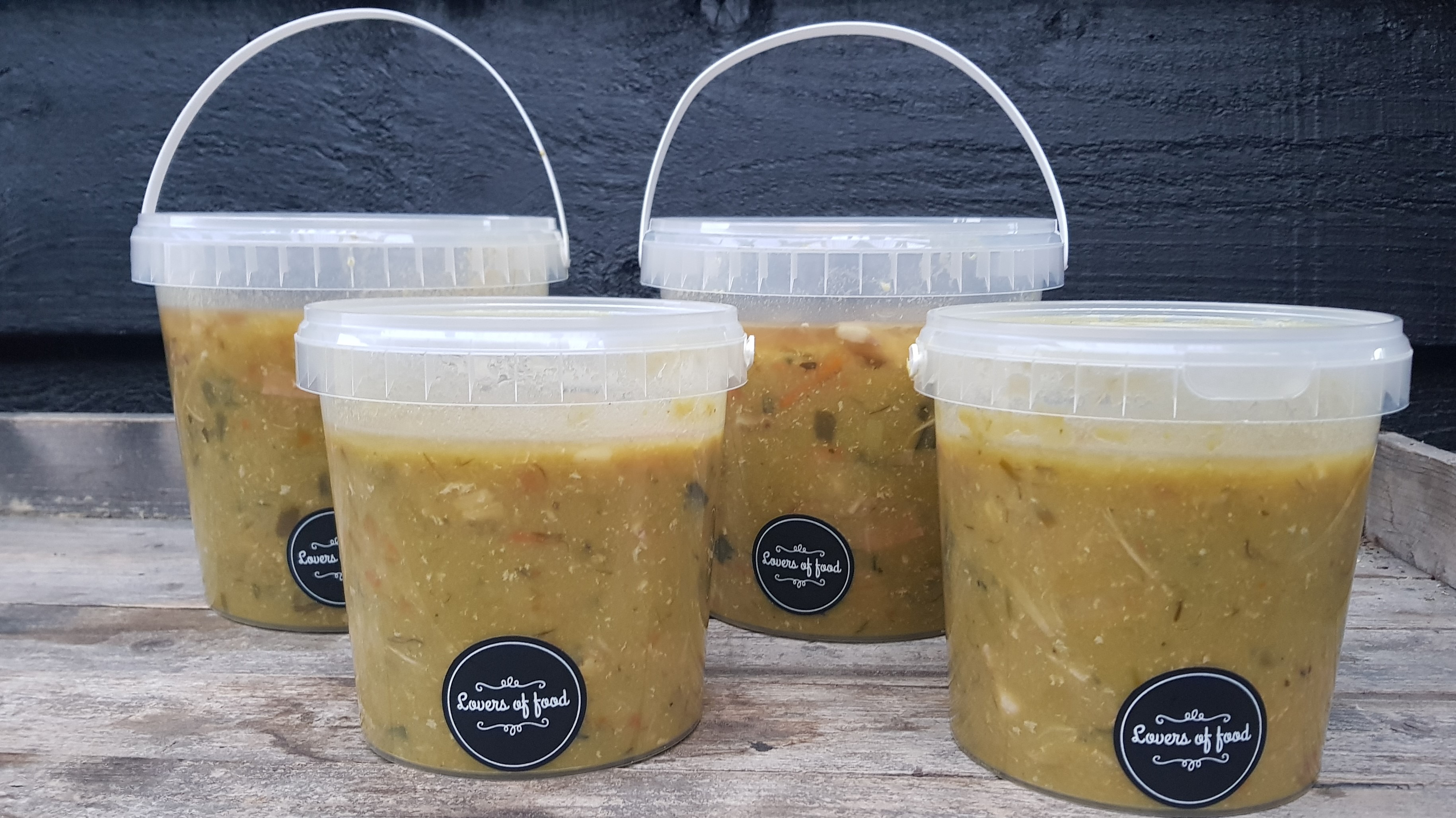 Home made erwtensoep (1 liter)